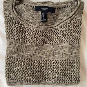 FOREVER 21 Woment Shirt Taupe Beige Size SMALL